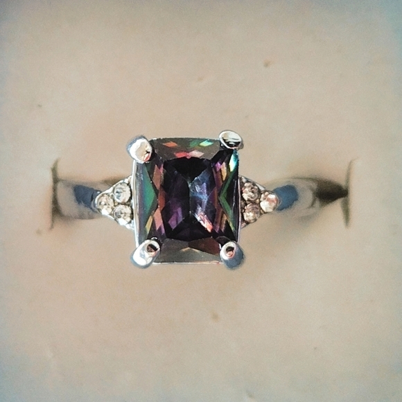 925 sterling silver Emerald cut Mystic topaz crystal ring - Picture 4 of 13